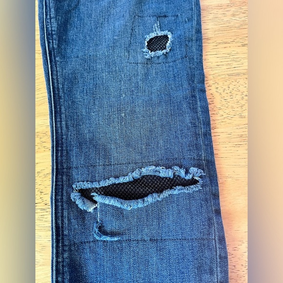 Free People Fishnet Skinny Jean in Tupelo Blue Size 26 With Button Fly - Picture 4 of 12